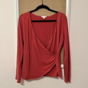Garnet Hill long sleeve faux wrap top in coral. Size M.